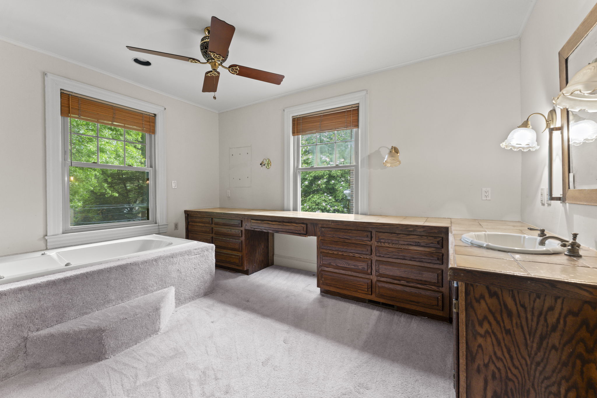 Primary Suite Bathroom
