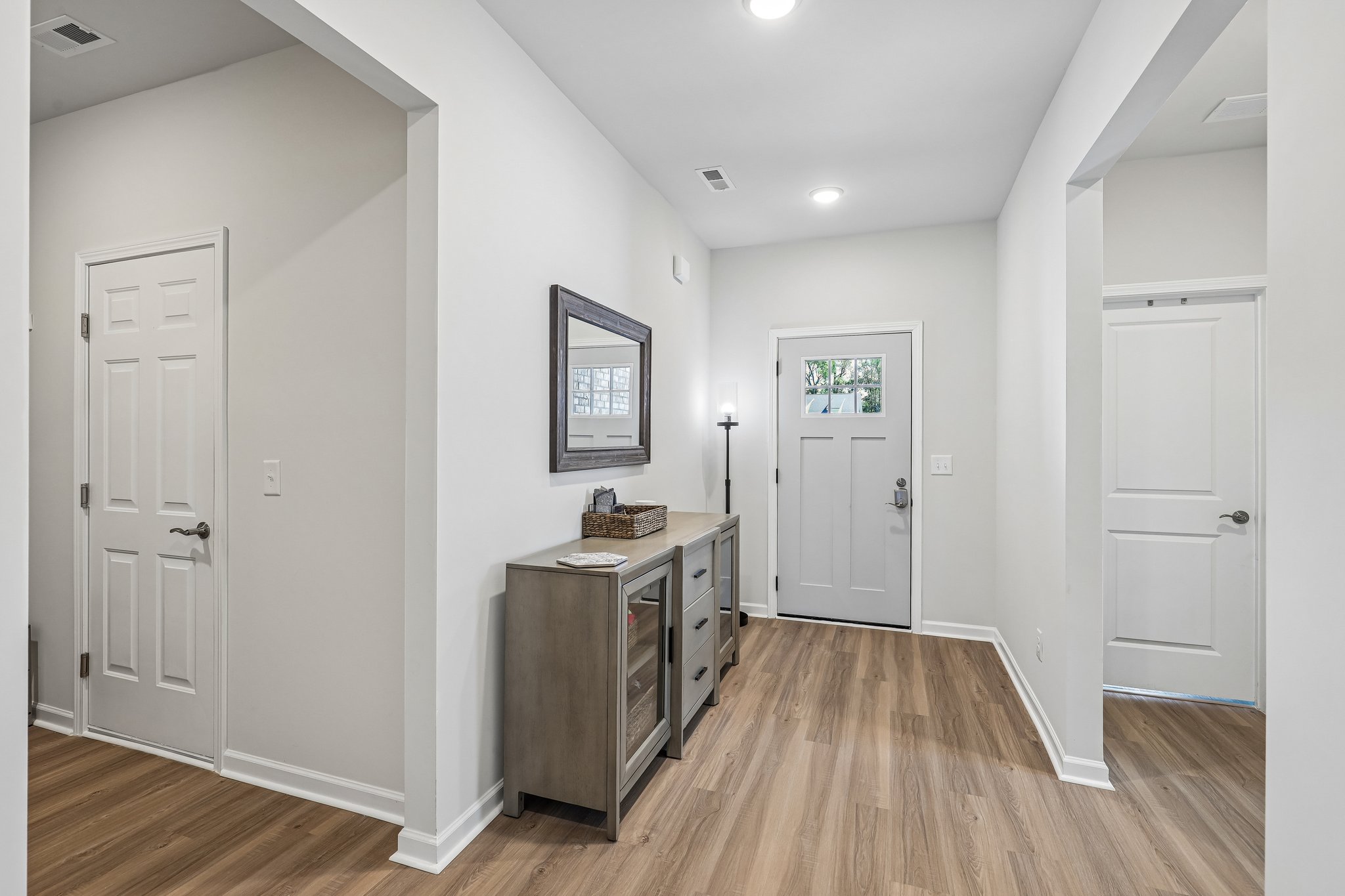 Campanella Dr-S0110-023.jpg