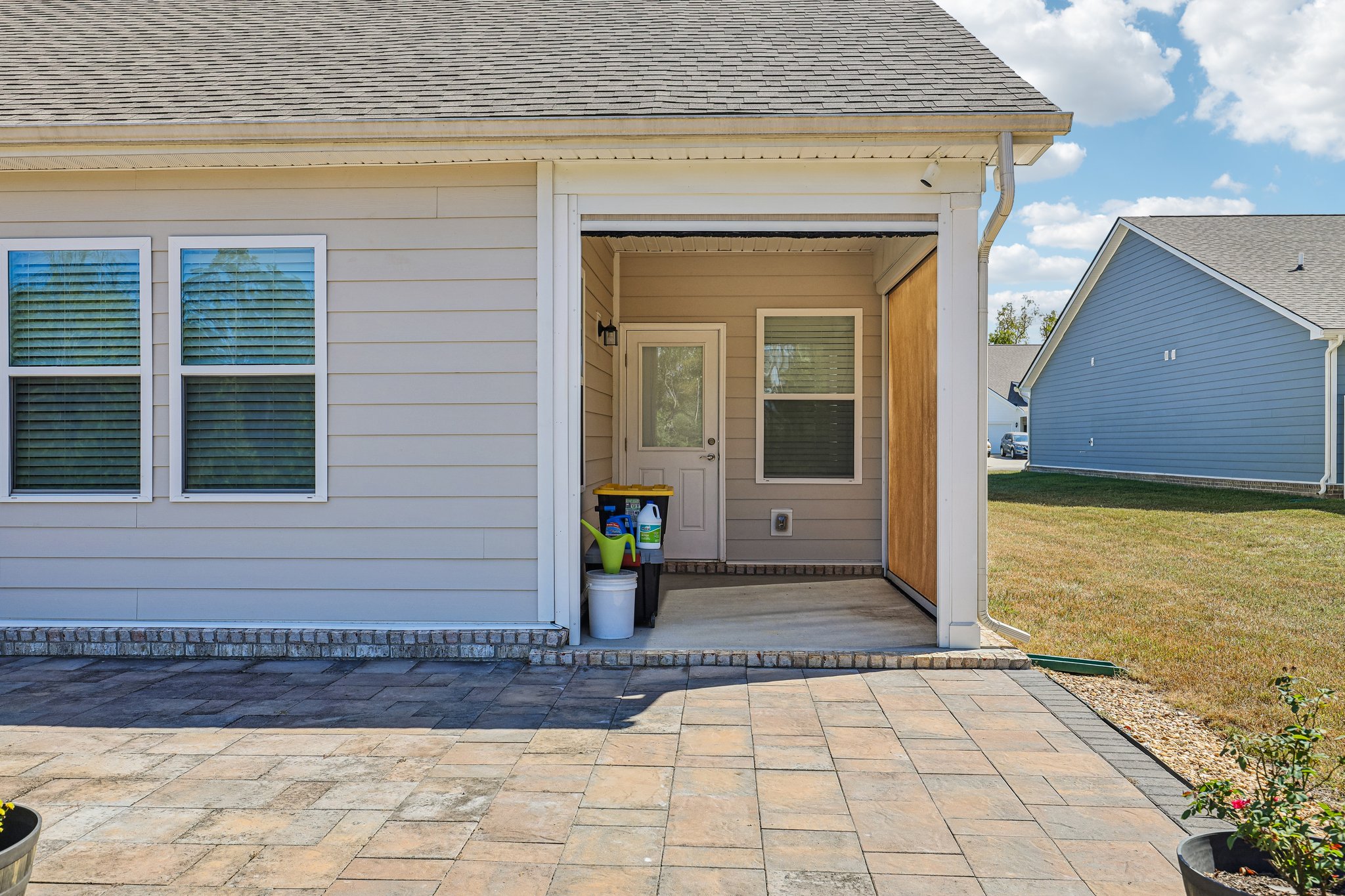 Campanella Dr-S0110-037.jpg
