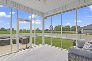 Screened-in Porch