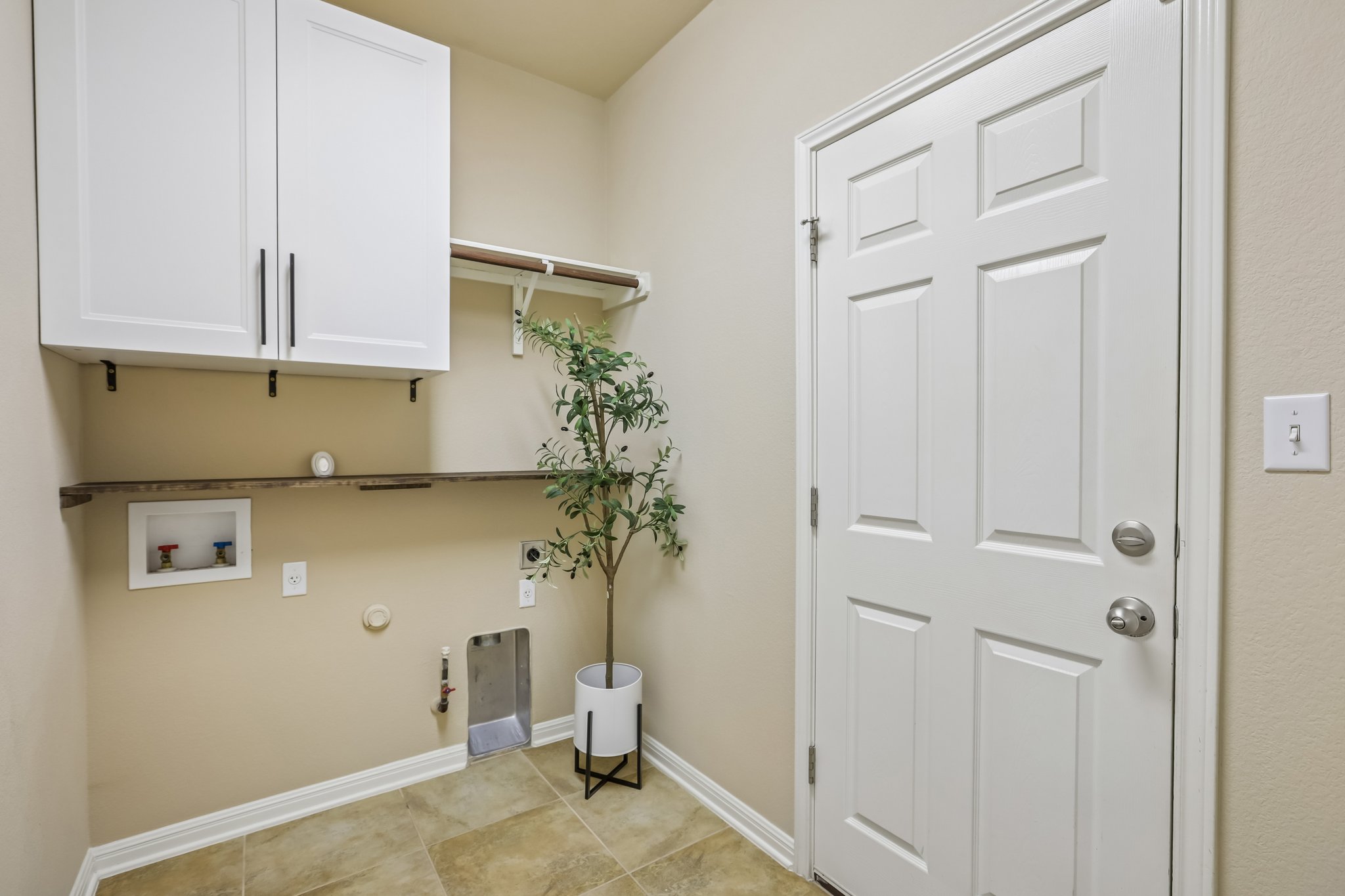 Granite Hill Cv-S0110-033.jpg