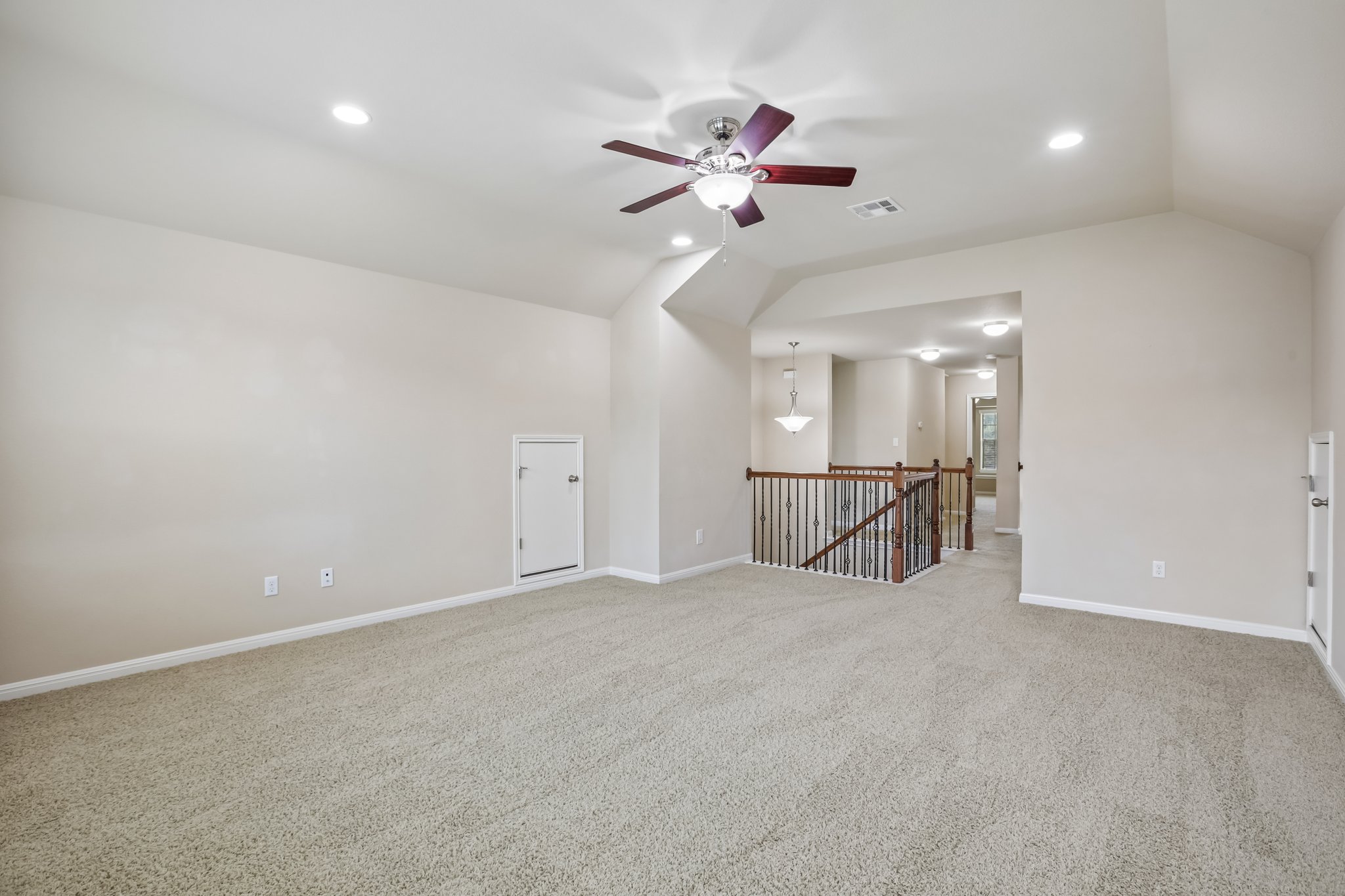 Granite Hill Cv-S0110-035.jpg