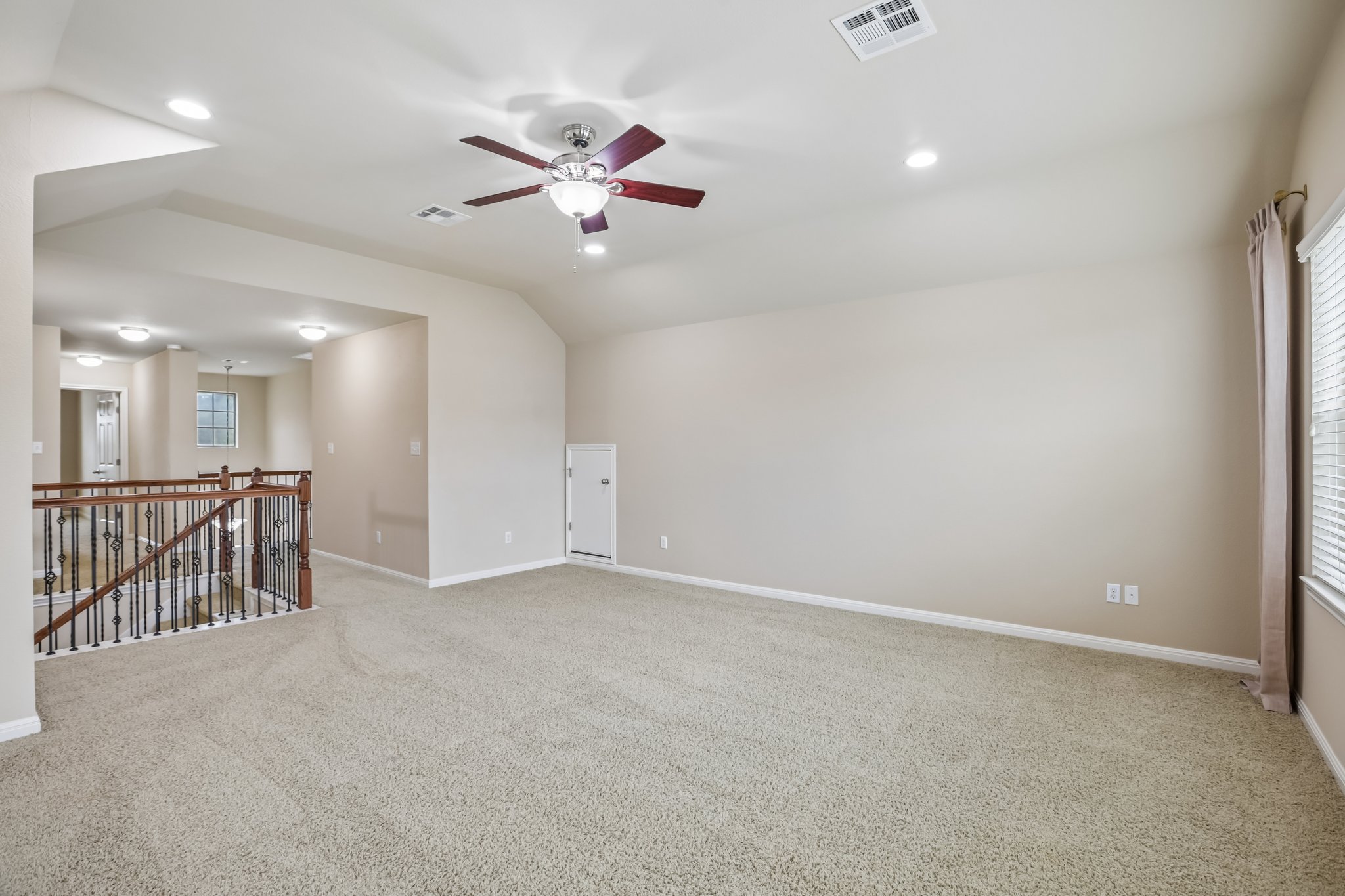 Granite Hill Cv-S0110-036.jpg