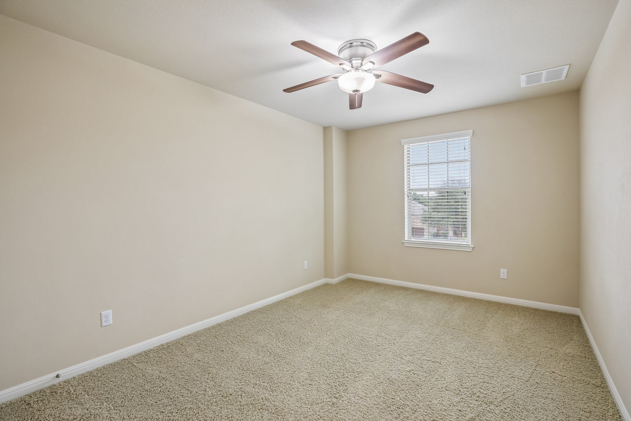Granite Hill Cv-S0110-044.jpg