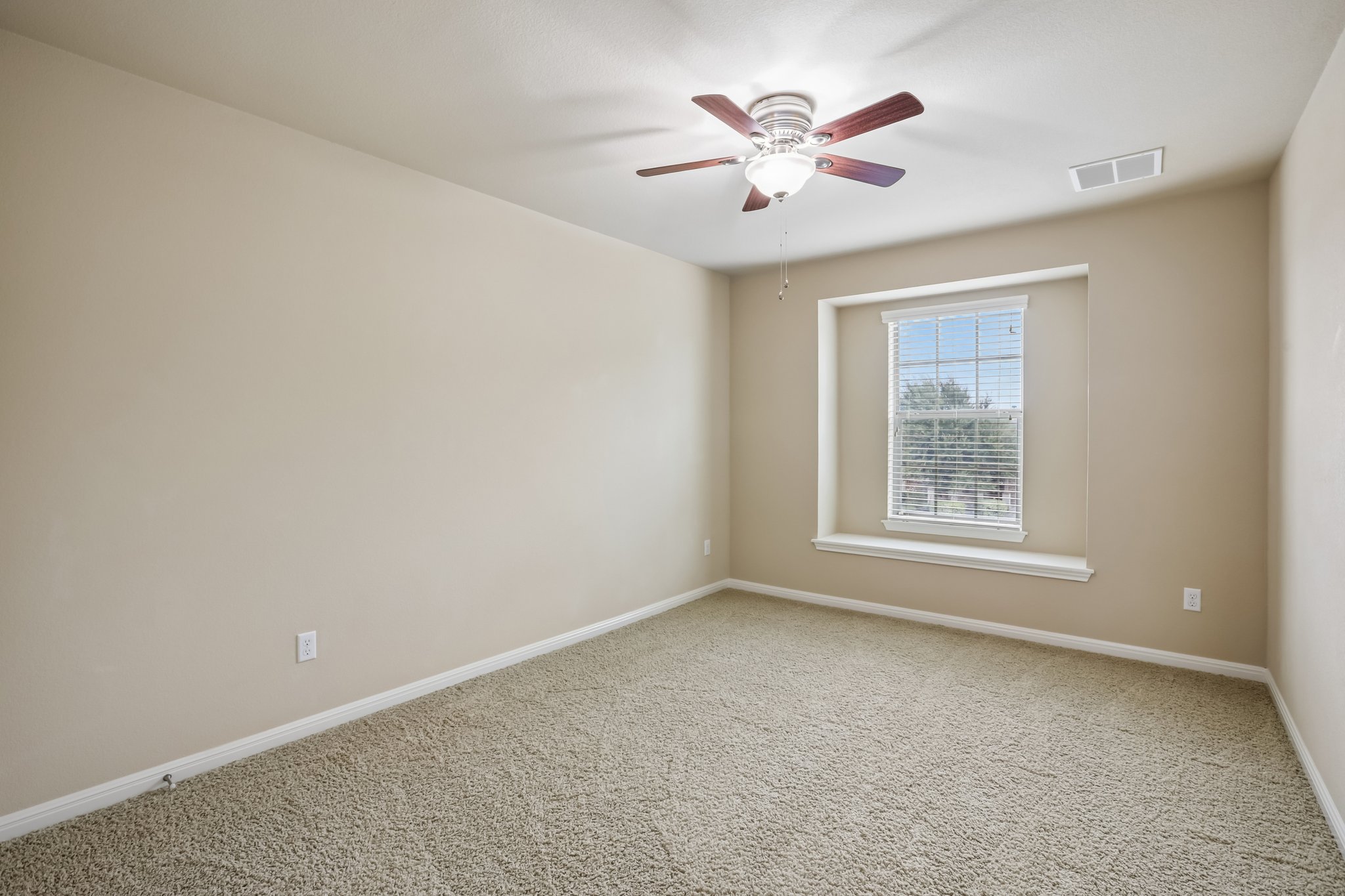 Granite Hill Cv-S0110-047.jpg