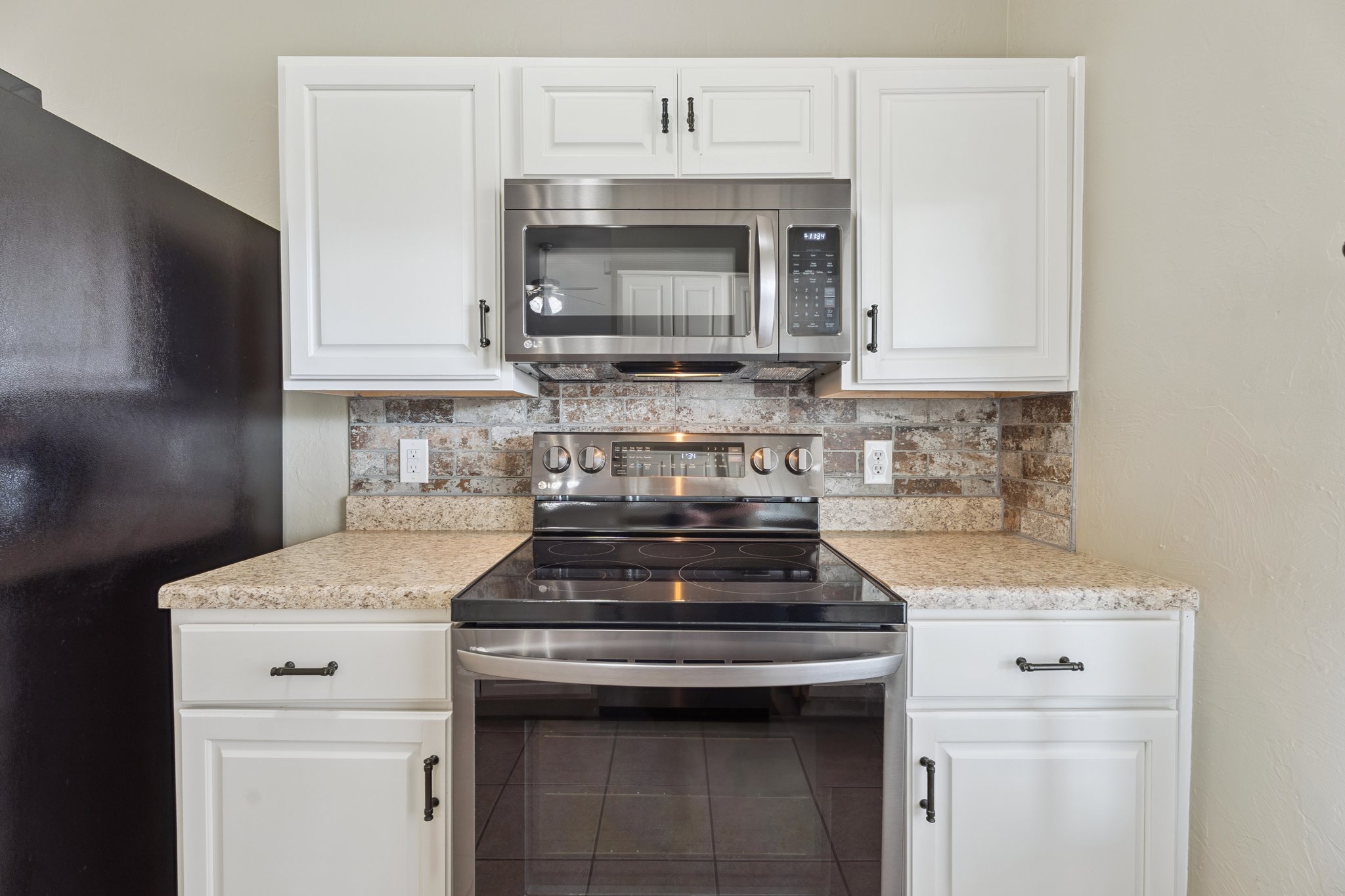 2813 NW 184th Terrace_015.jpg