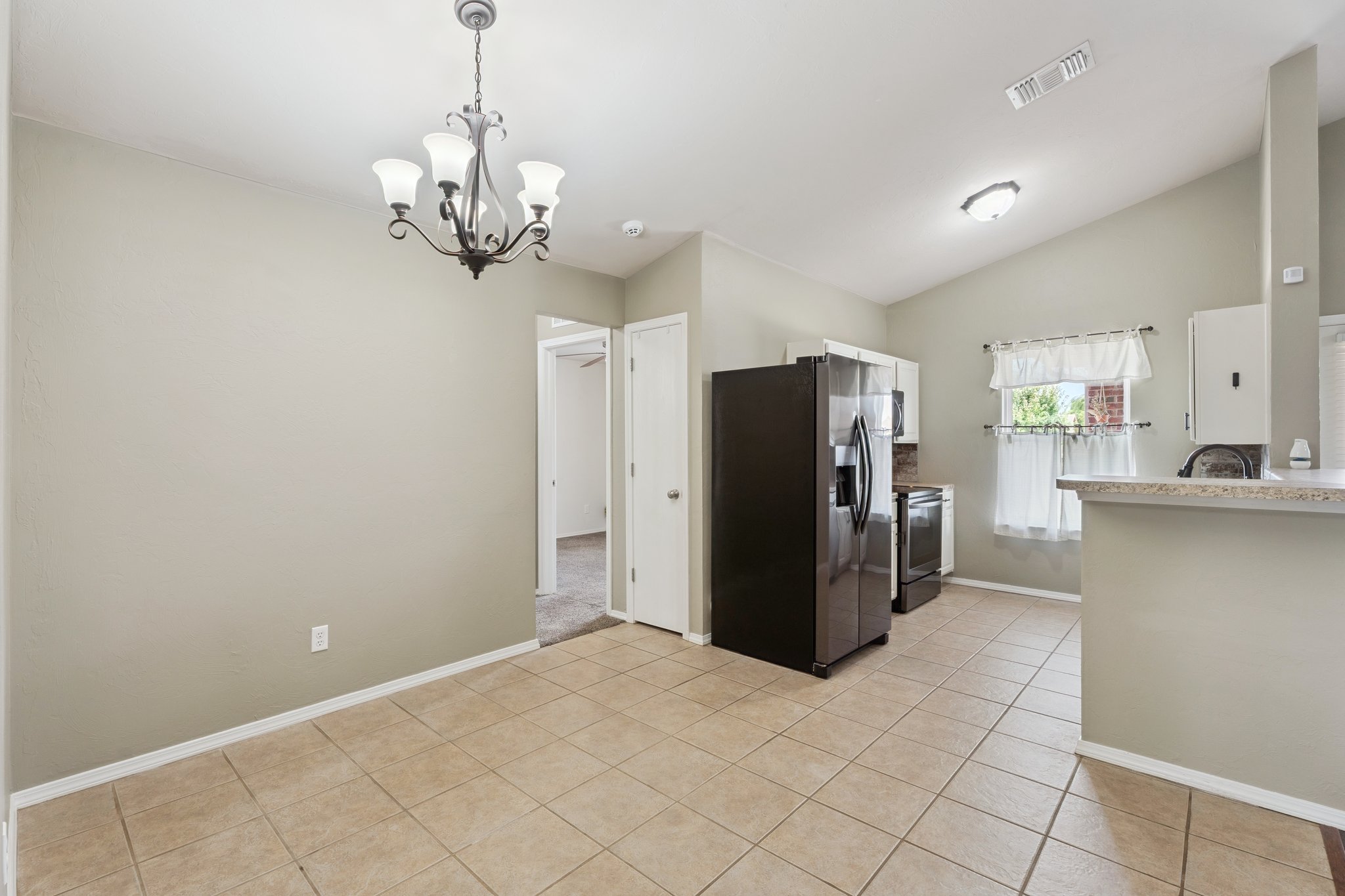2813 NW 184th Terrace_016.jpg