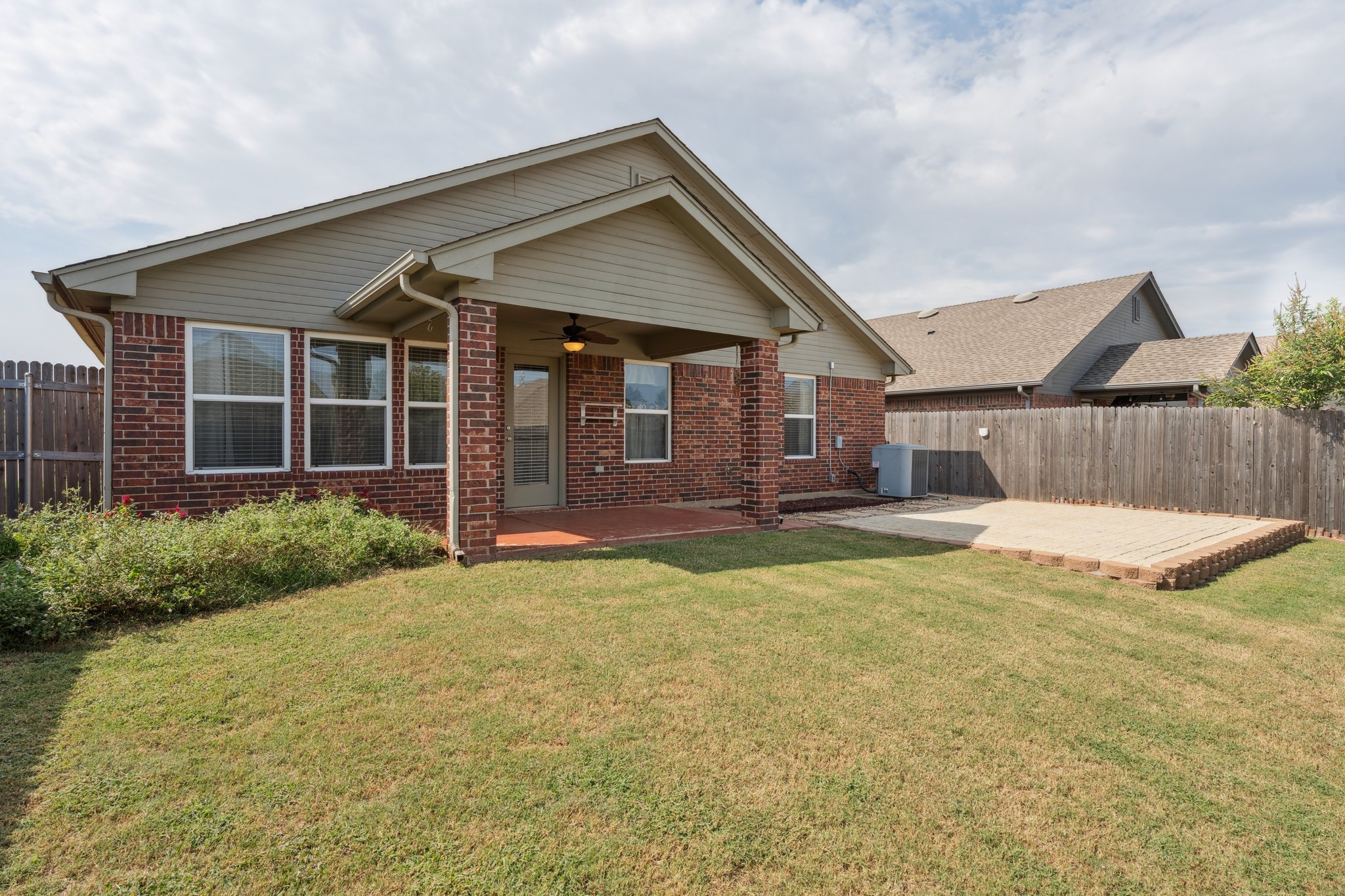 2813 NW 184th Terrace_036.jpg