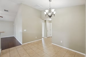 2813 NW 184th Terrace_018.jpg