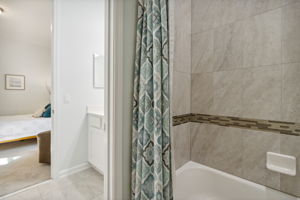 Guest Bathroom with Shower/Tub Combo