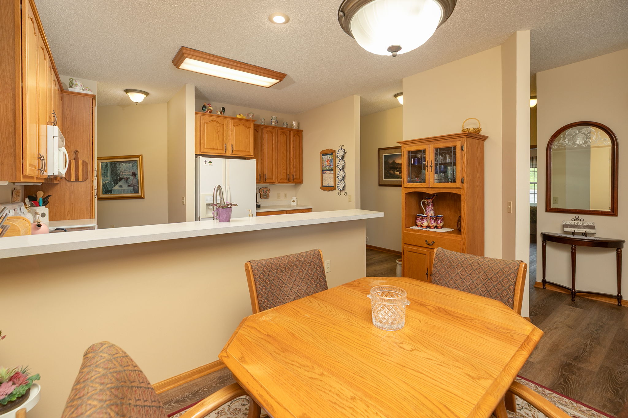 16-Eat in Kitchen
