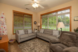 08-Sun Room