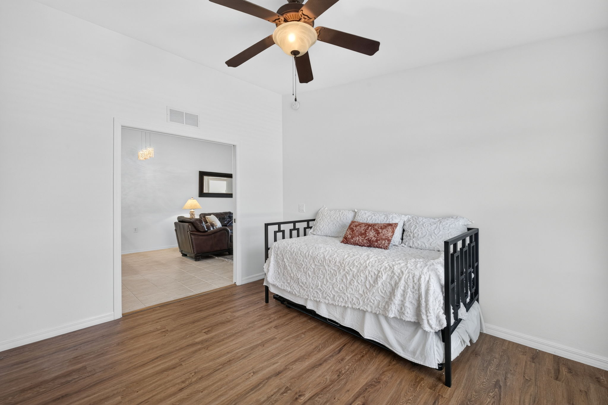 Guest Bedroom 1 - 2 of 2
