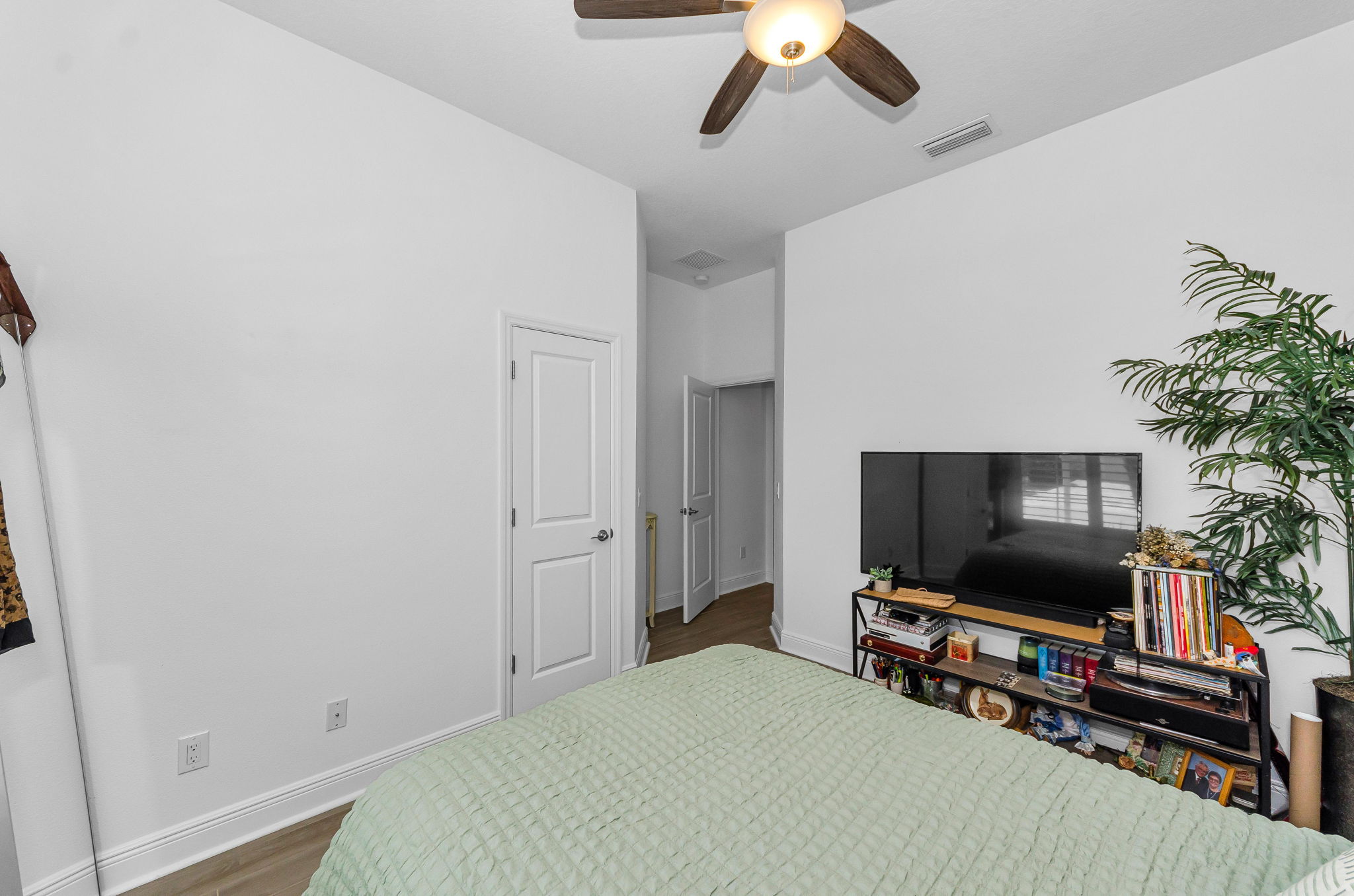 Bedroom2b