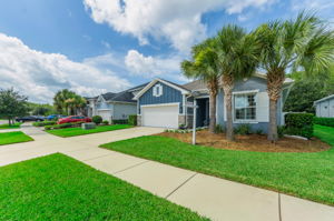 Front Exterior5