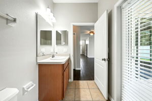  Photo 46