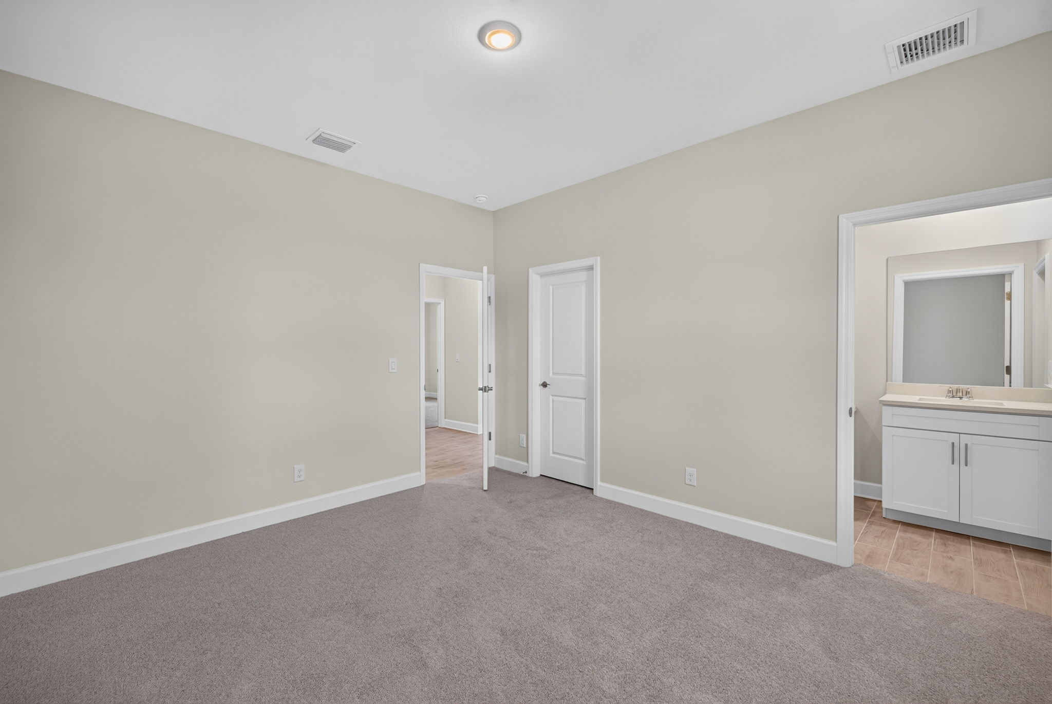 Guest Bedroom 3 - 2 of 2