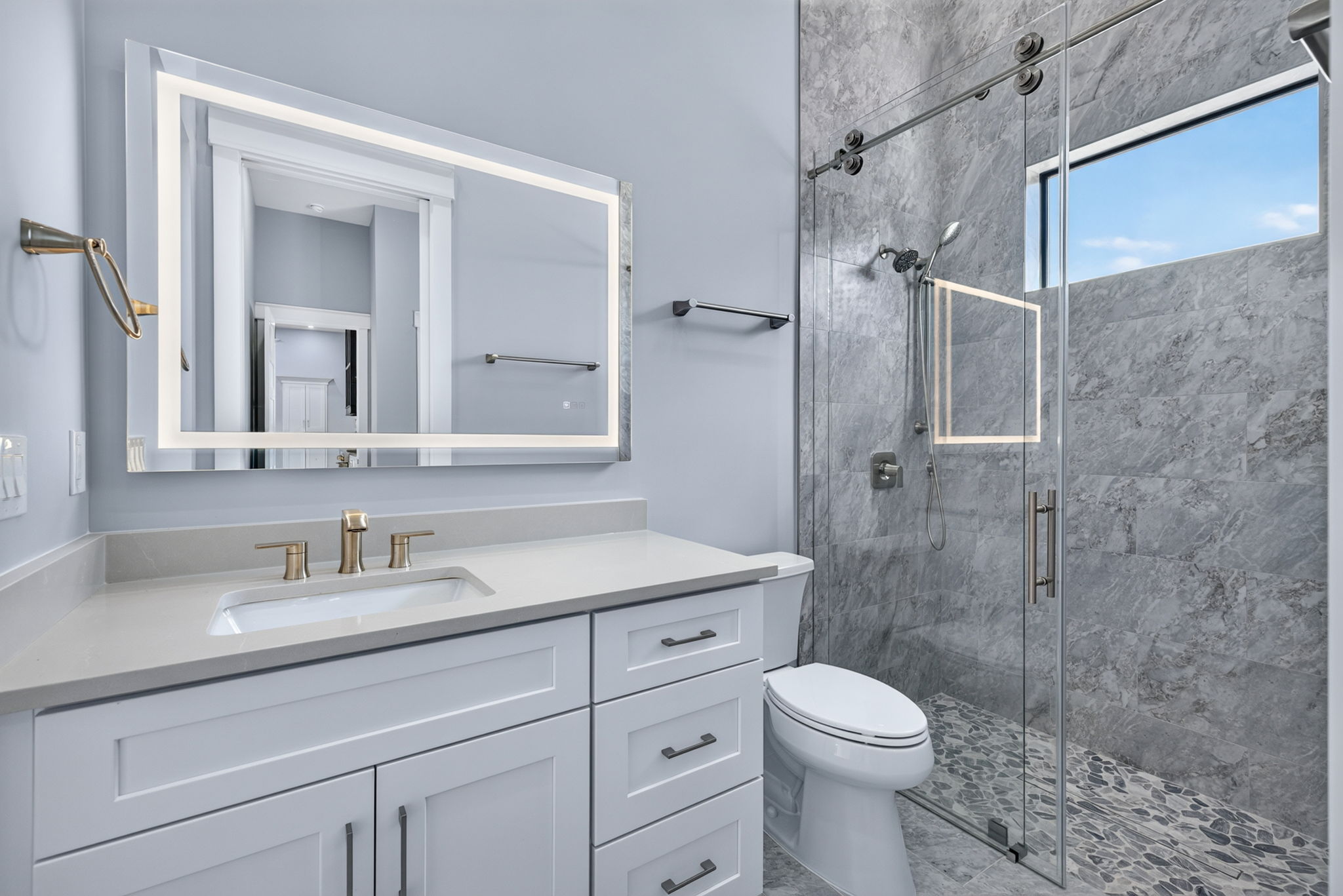 Guest Bathroom 3