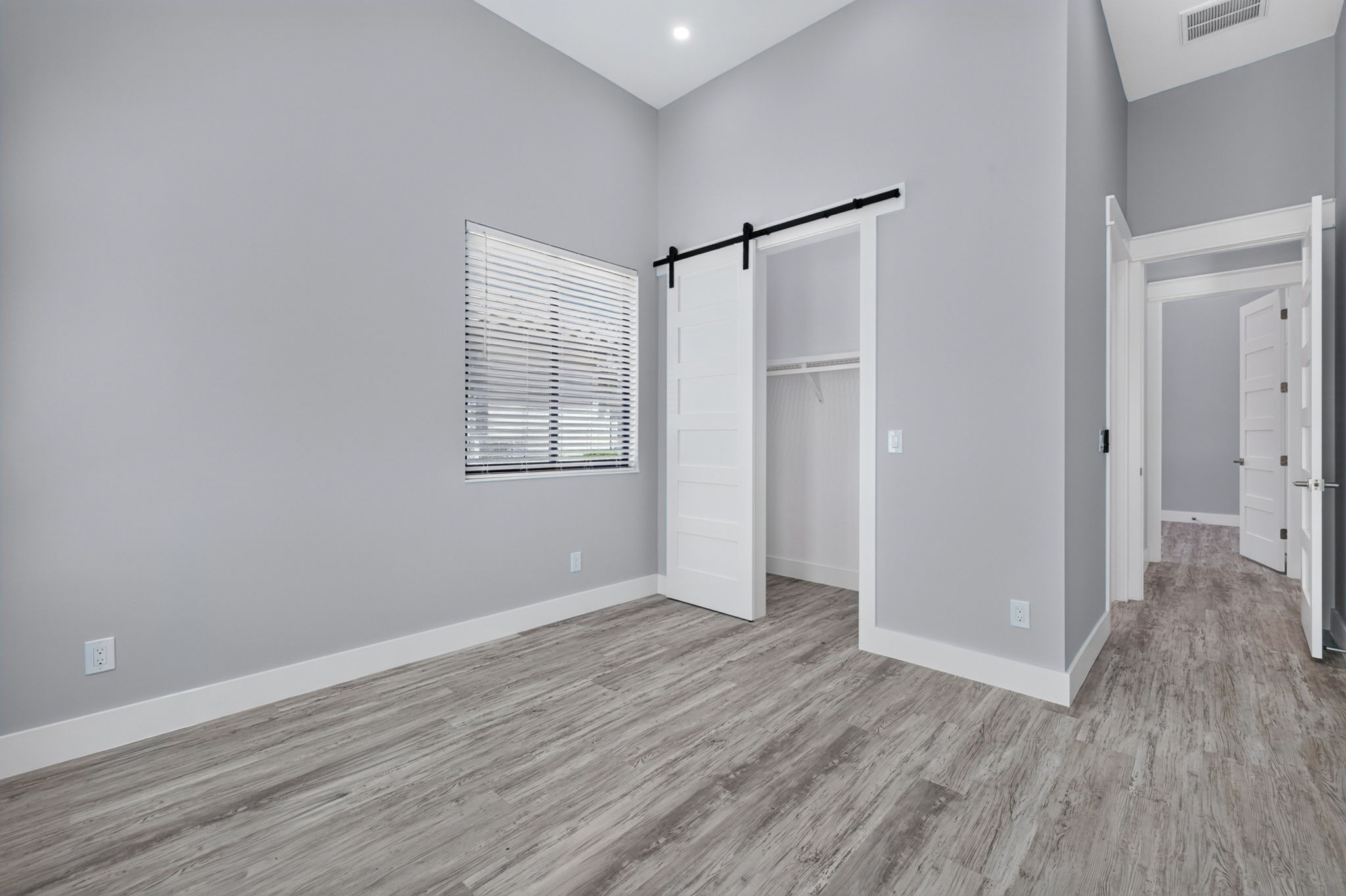 Guest Bedroom 1 - 2 of 2