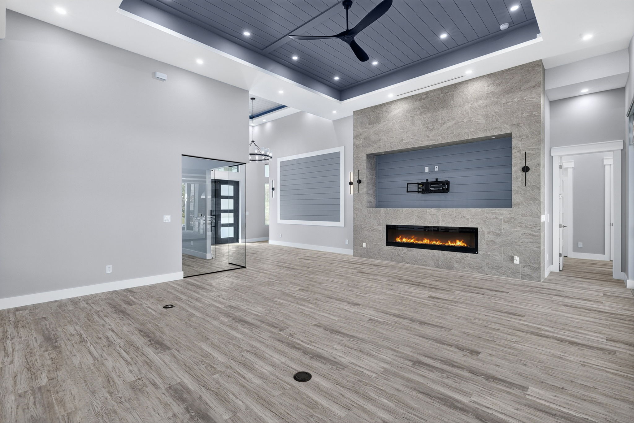 Living Room 3 of 4