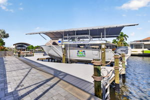 Dock 3 of 4