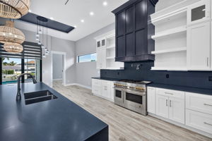 Kitchen 6 of 6