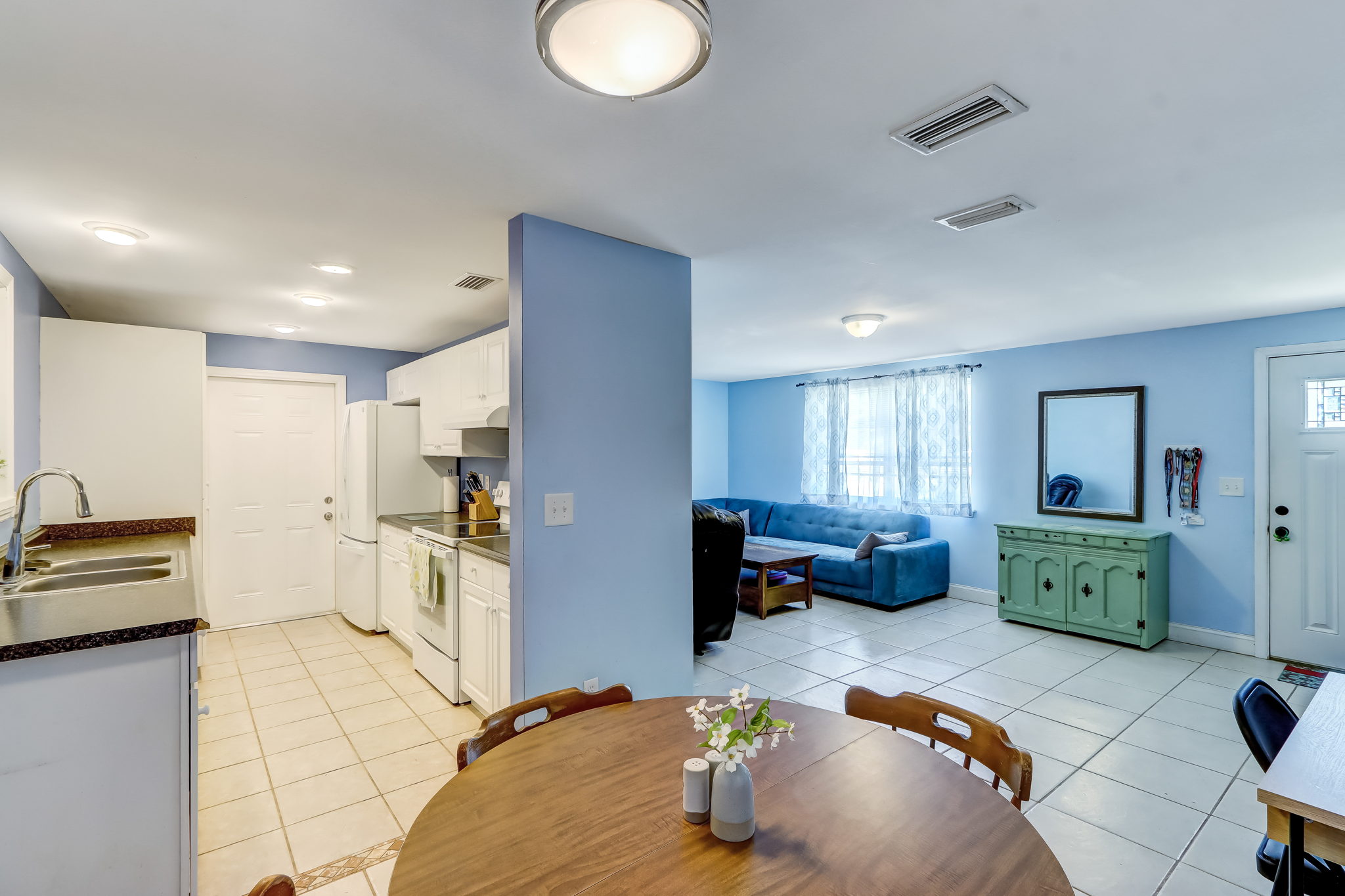 Living/Dining Room