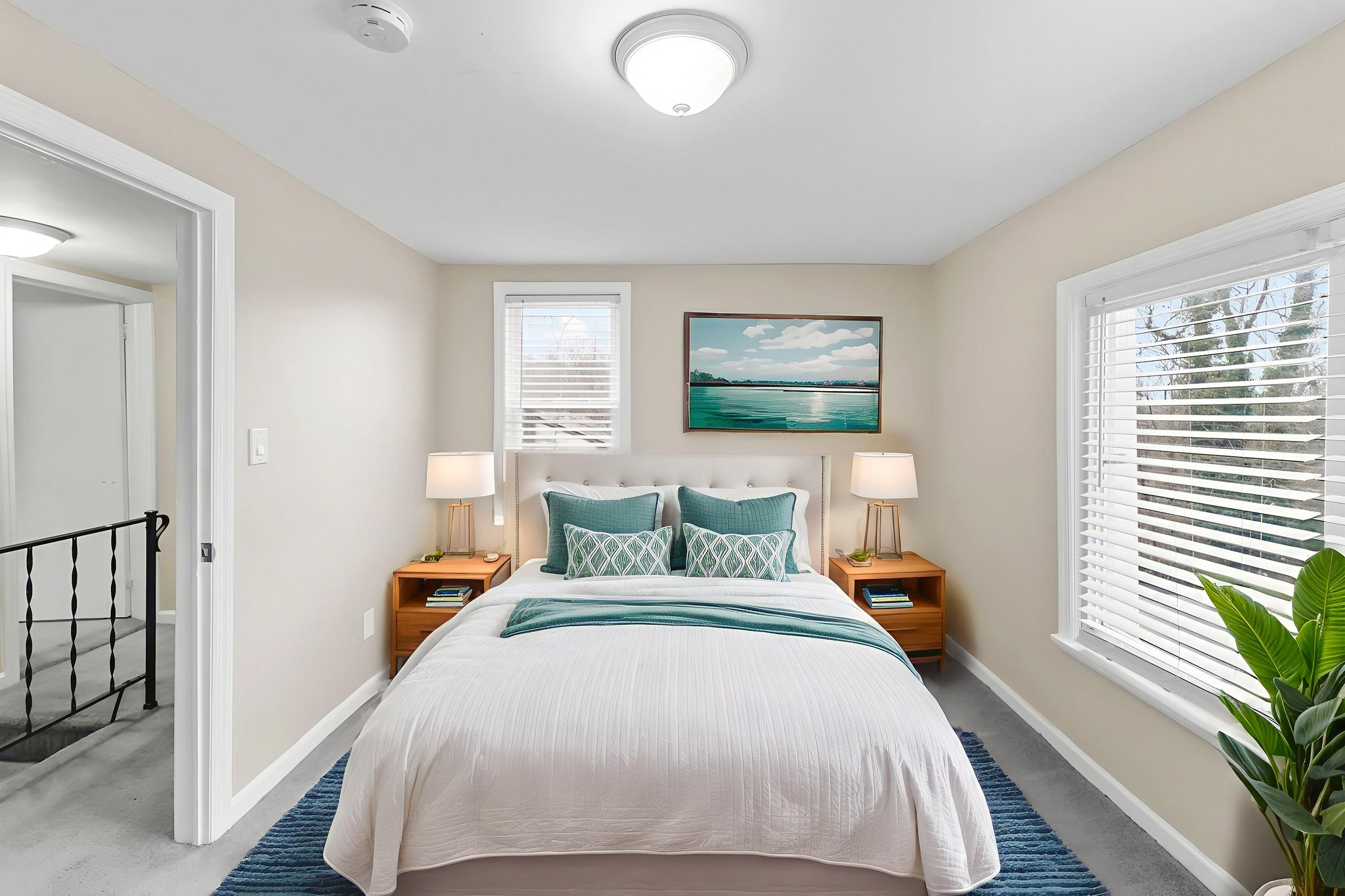 DSC05055 virtually staged.jpeg