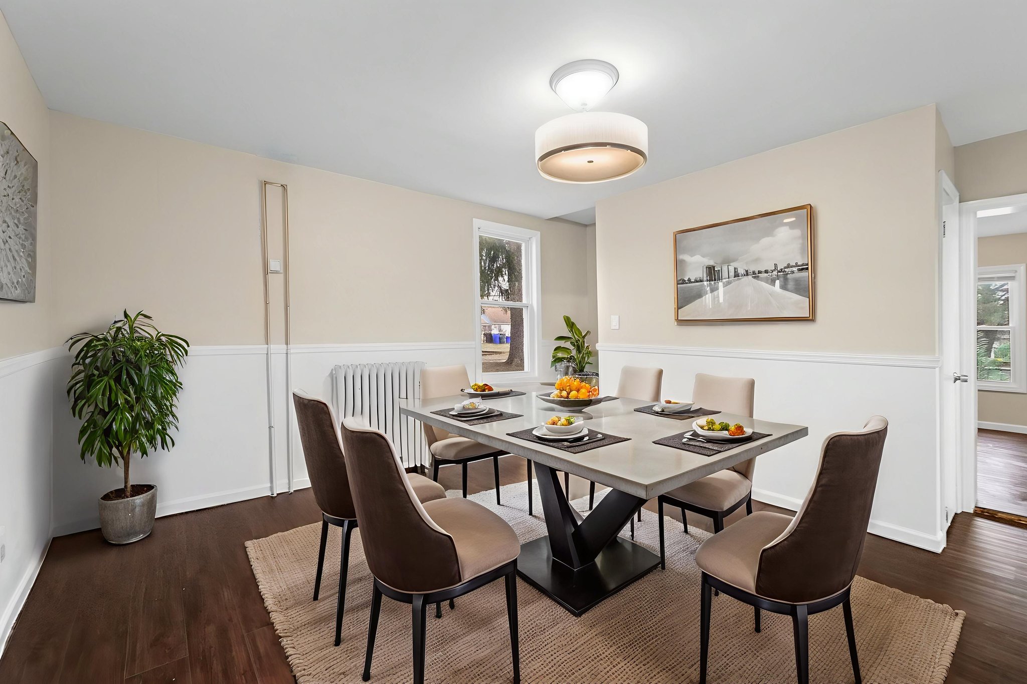 DSC05118-2 virtually staged.jpeg