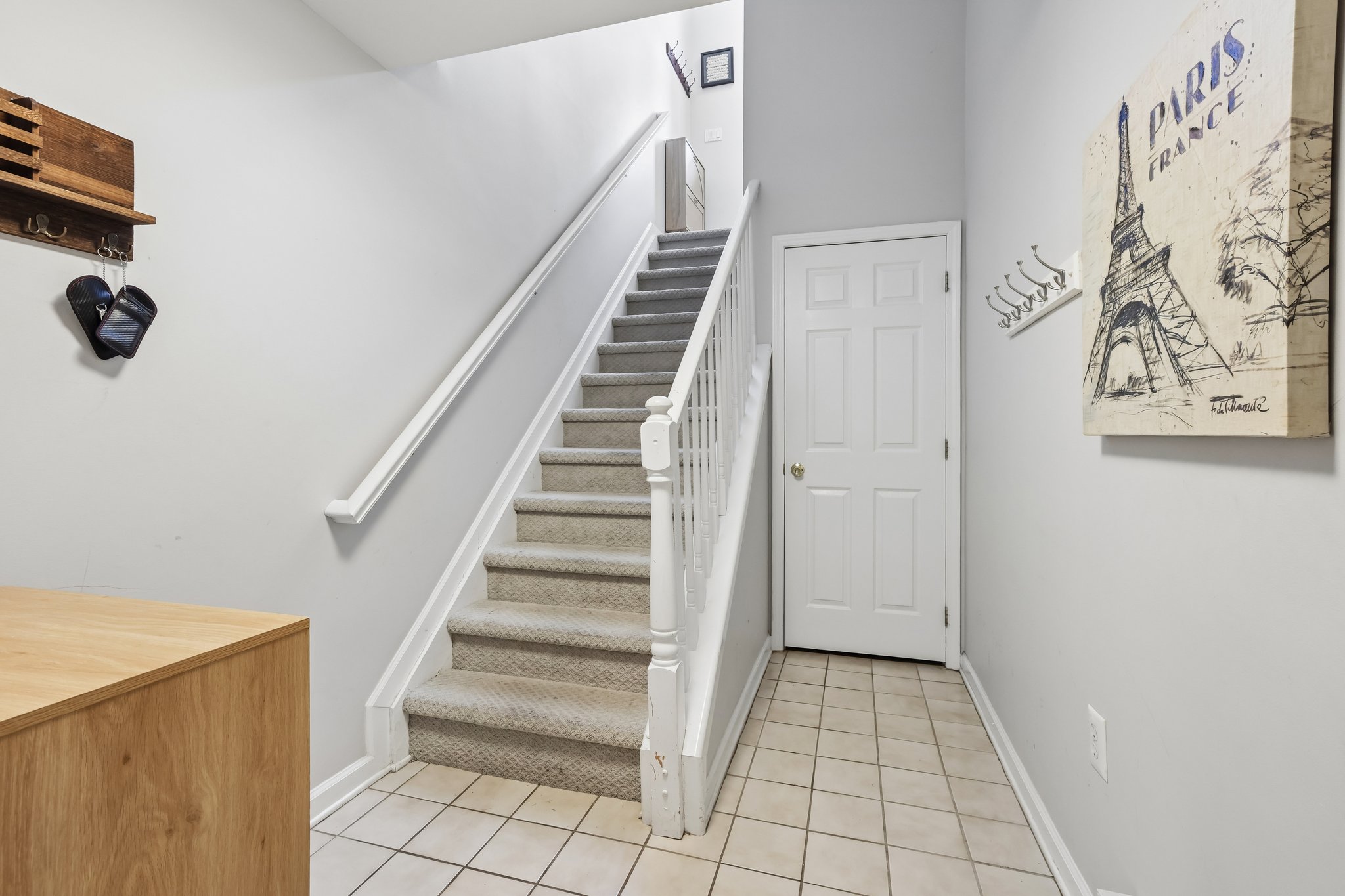 Roslyn Ct-S3006-061.jpg