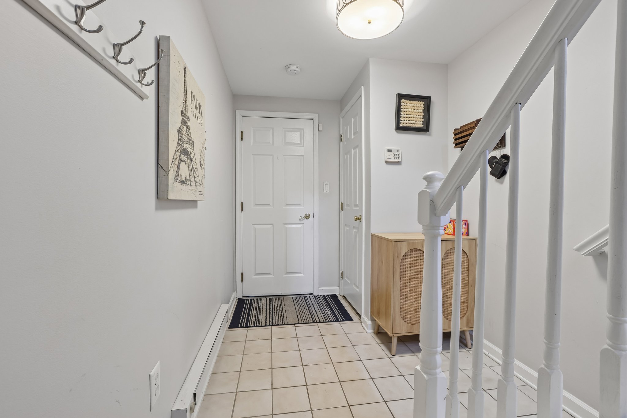 Roslyn Ct-S3006-062.jpg