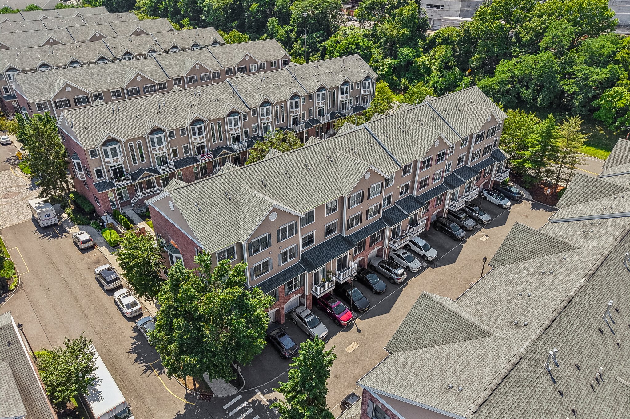 Roslyn Ct-S3006-073.jpg