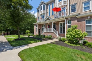 Roslyn Ct-S3006-007.jpg