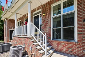Roslyn Ct-S3006-010.jpg