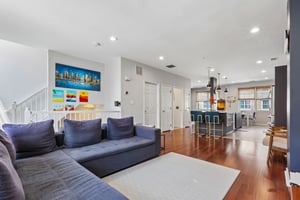 Roslyn Ct-S3006-022.jpg