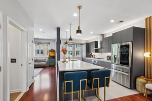 Roslyn Ct-S3006-023.jpg