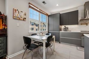 Roslyn Ct-S3006-024.jpg