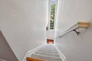 Roslyn Ct-S3006-039.jpg