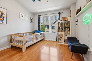 Roslyn Ct-S3006-044.jpg