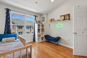 Roslyn Ct-S3006-045.jpg
