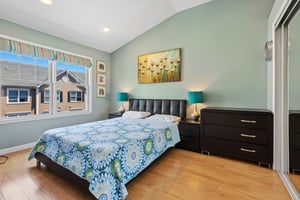 Roslyn Ct-S3006-046.jpg