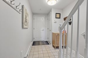 Roslyn Ct-S3006-062.jpg