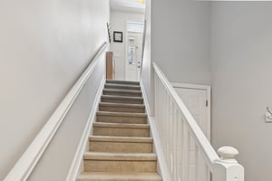 Roslyn Ct-S3006-063.jpg