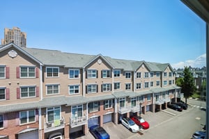 Roslyn Ct-S3006-066.jpg