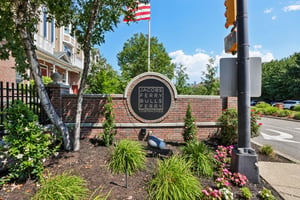 Roslyn Ct-S3006-072.jpg