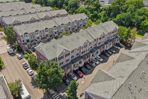 Roslyn Ct-S3006-073.jpg
