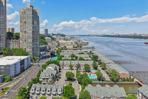 Roslyn Ct-S3006-087.jpg