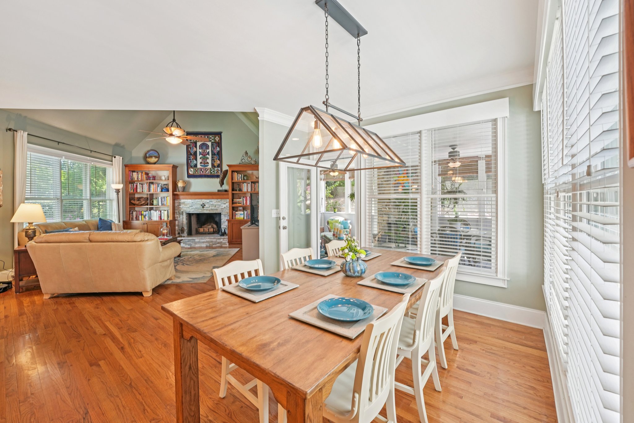 Aldrich Dr-S1504-016.jpg