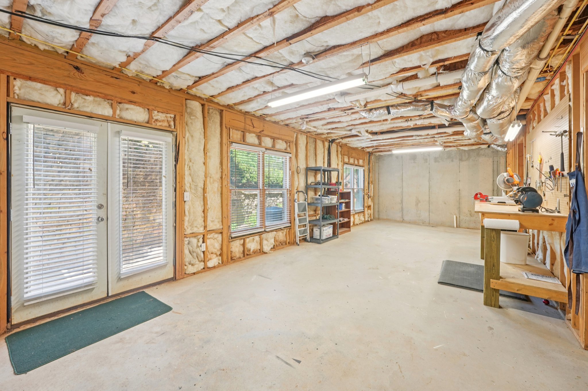 Aldrich Dr-S1504-064.jpg