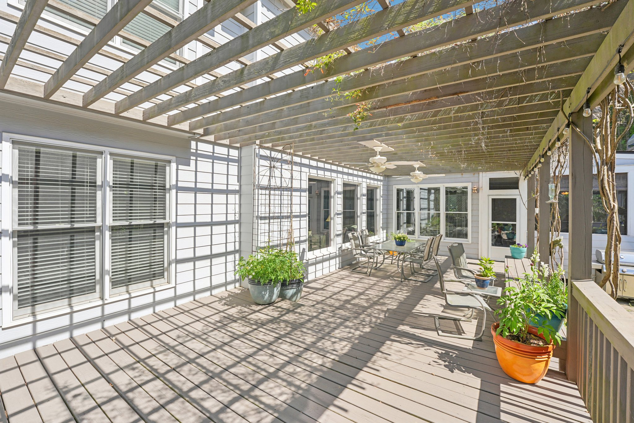 Aldrich Dr-S1504-076.jpg